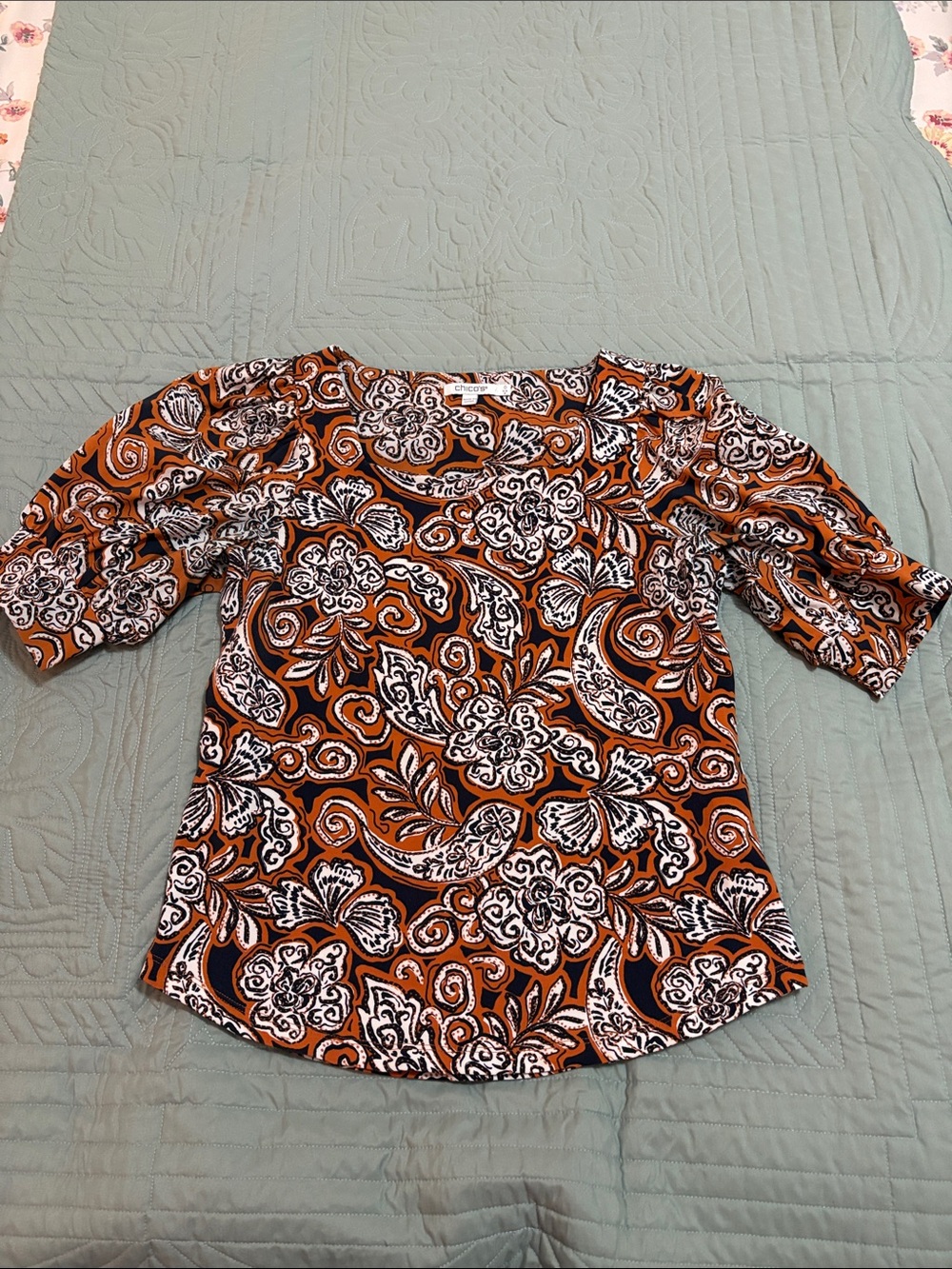 Chico's Rust Brown & Black Floral Print Short Sleeve Blouse